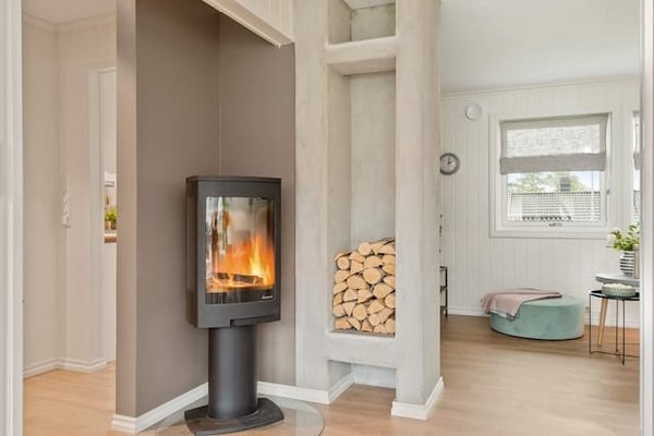 Comment installer un poêle de bois sans conduite de cheminée ?