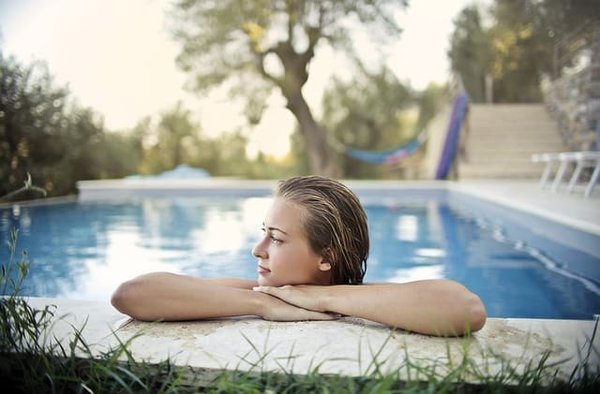 Pourquoi installer une piscine à coque ?